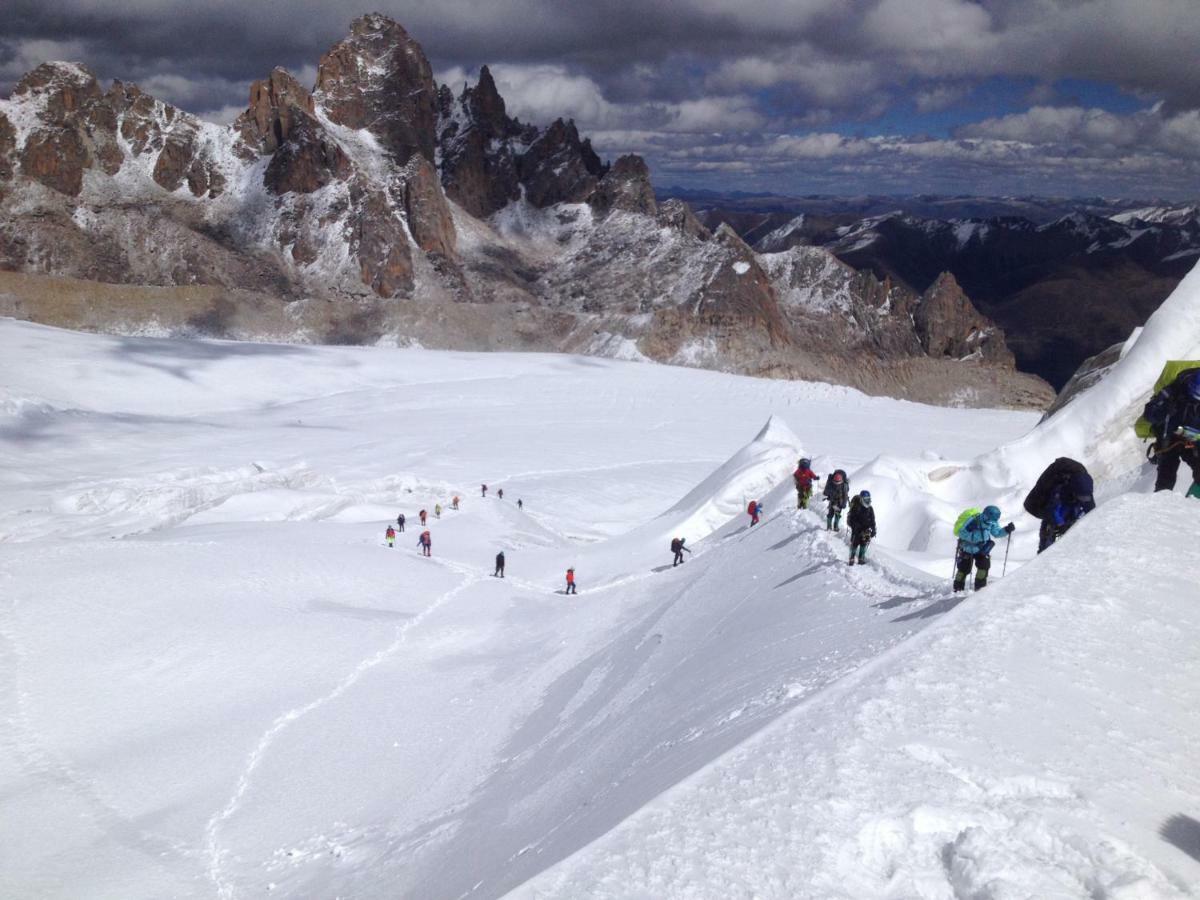 Masherbrum Outdoor Travelling Hostel Chengdu Extérieur photo