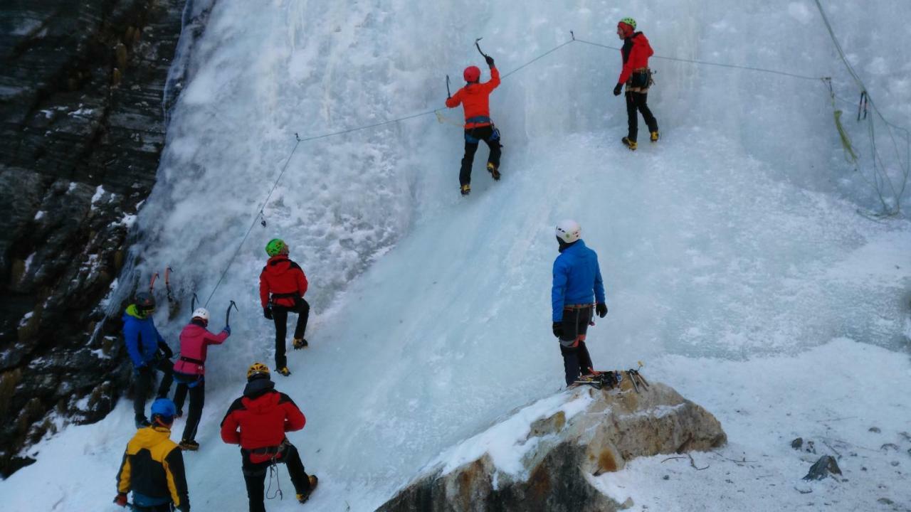 Masherbrum Outdoor Travelling Hostel Chengdu Extérieur photo